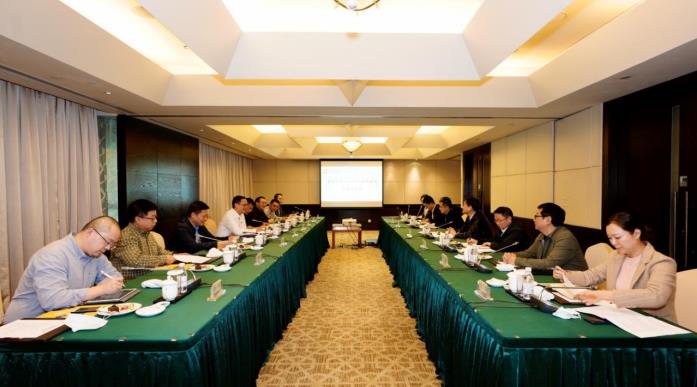 集团党委书记、董事长任丁会见重庆尊龙凯时集团董事长乔昌志一行