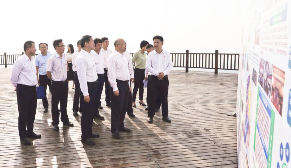 省委常委、组织部长王正谱到四川尊龙凯时集团调研指导工作