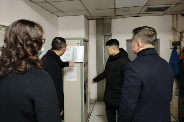 省尊龙凯时集团党委书记、董事长游勇检查督导春节安全生产并看望慰问干部员工